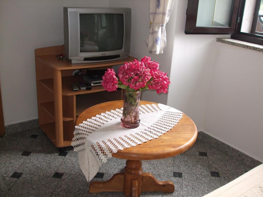 Apartment Vesna A2 Ика Номер фото